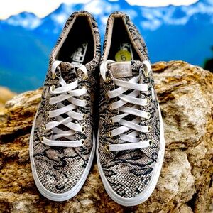 Keds Dream Foam Animal Print Sneakers Size 9